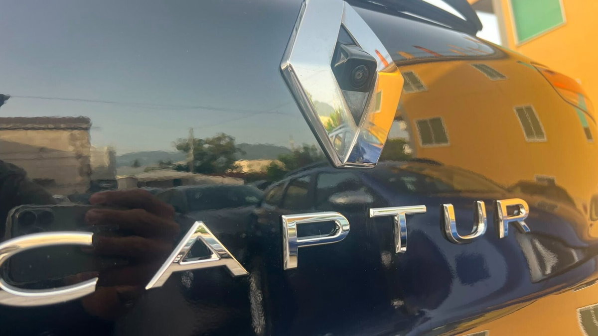 Renault Captur TCe 90 CV Intens (10)