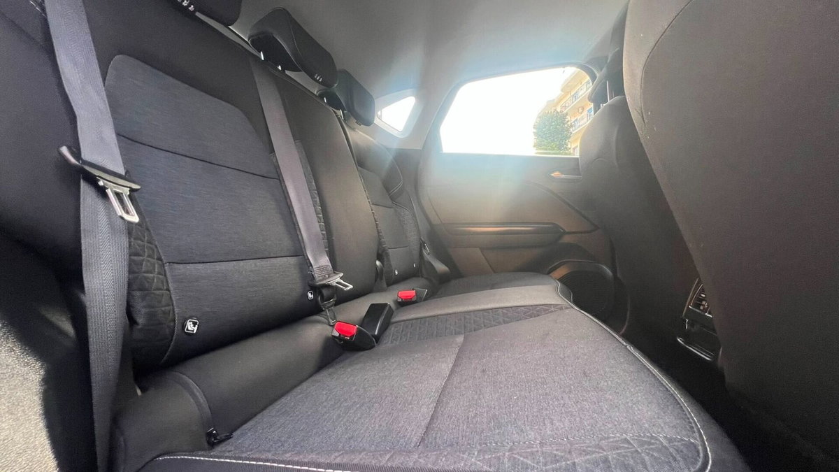 Renault Captur TCe 90 CV Intens (9)
