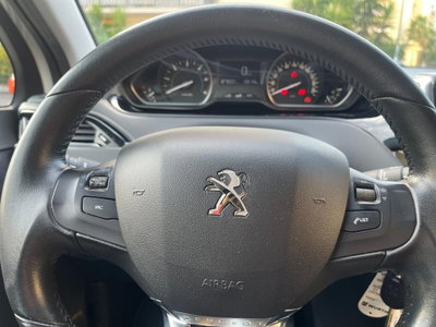 Peugeot 208 75 5 porte Allure (11)