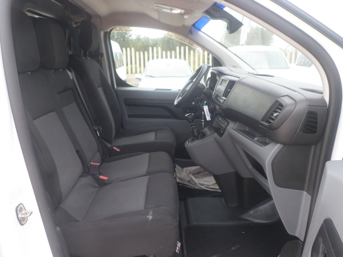 Fiat Scudo Furgone ce 1.5 bluehdi 120cv L3H1 (13)