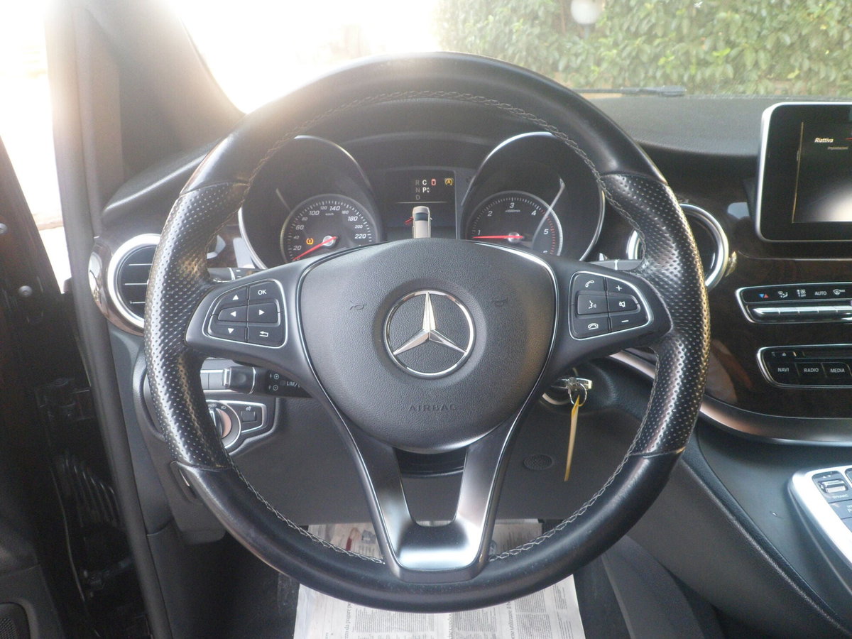 Mercedes-Benz Classe V 250 d Automatic 4Matic Premium Extralong (16)