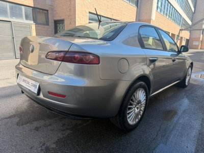 Alfa Romeo 159 1.9 JTDm 16V Distinctive Q-Tronic (6)
