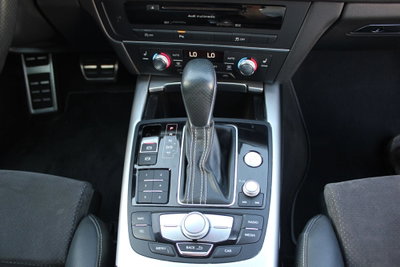 Audi A6 Avant 2.0 TDI 190 CV ultra S tronic Business (19)