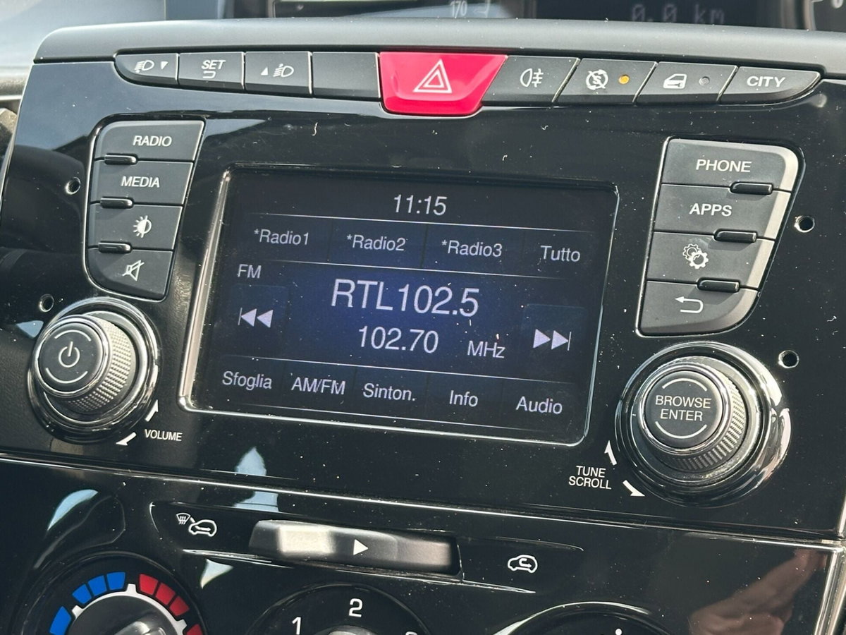 Lancia Ypsilon 1.2 69 CV 5 porte Gold (19)