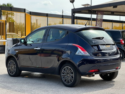 Lancia Ypsilon 1.2 69 CV 5 porte Gold (5)