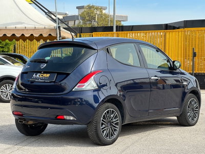 Lancia Ypsilon 1.2 69 CV 5 porte Gold (7)