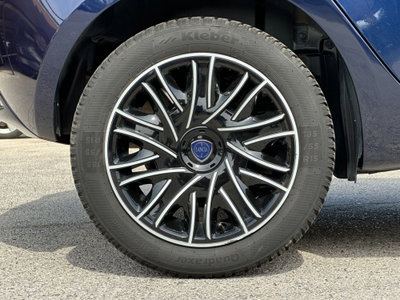 Lancia Ypsilon 1.2 69 CV 5 porte Gold (9)