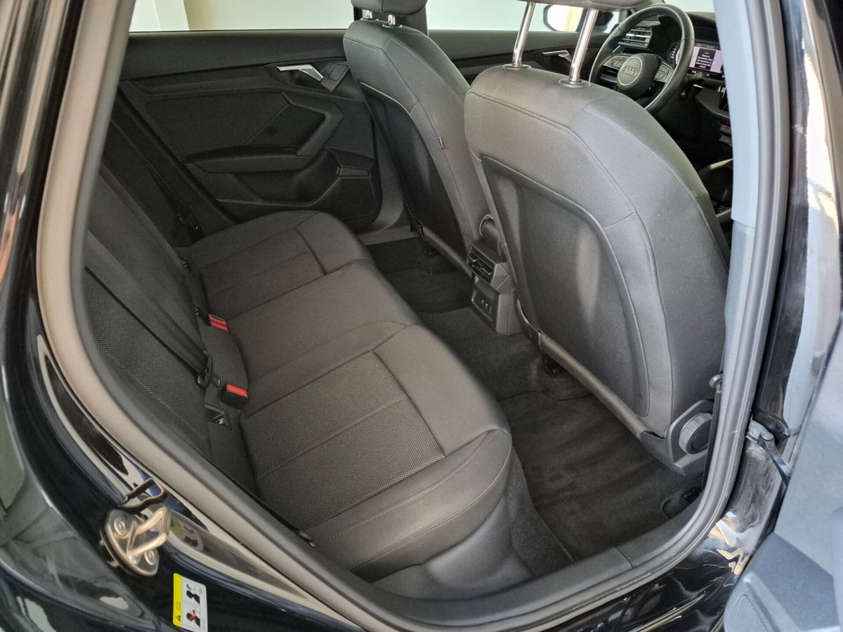Audi A3 Sportback 35 TFSI Business Advanced (16)