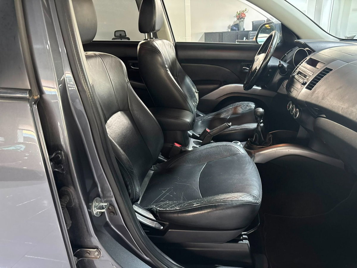 Citroen C-Crosser 2.2 HDi 160CV FAP Crociera Nera (17)