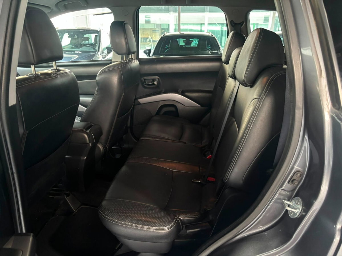 Citroen C-Crosser 2.2 HDi 160CV FAP Crociera Nera (18)
