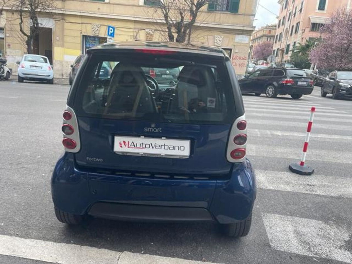 smart Fortwo 800 40 kW coupé passion cdi (10)