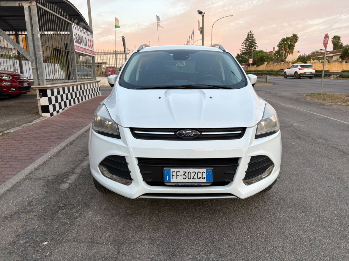 Ford Kuga 2.0 TDCI 120 CV S&S 2WD Titanium X (2)