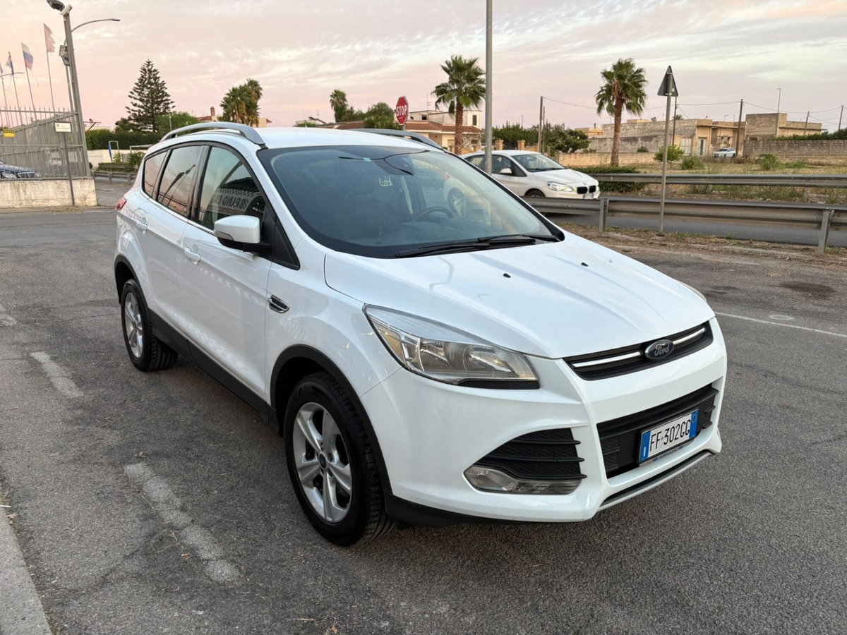 Ford Kuga 2.0 TDCI 120 CV S&S 2WD Titanium X (3)