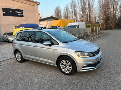 Volkswagen Touran 2.0 TDI 150 CV SCR DSG Business BlueMotion Technology (2)