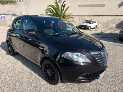 Lancia Ypsilon 1.2 69 CV 5 porte Platinum (3)