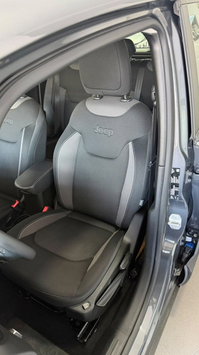 Jeep Renegade 1.6 Mjt 130 CV Limited (16)