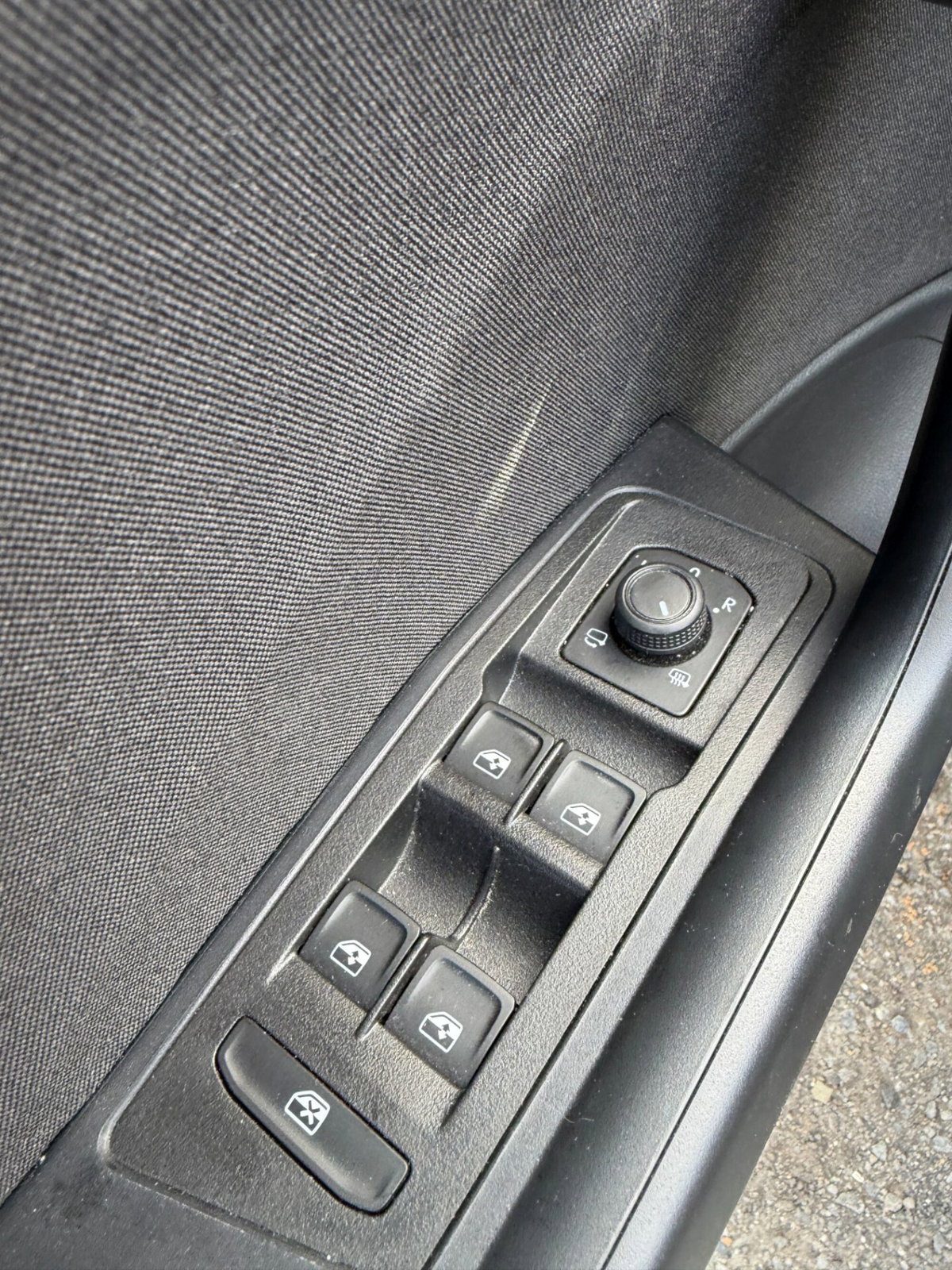 Volkswagen T-Roc 1.0 tsi Edition 115cv (10)