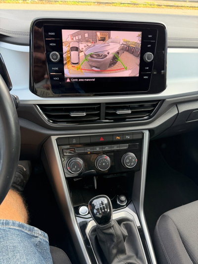 Volkswagen T-Roc 1.0 tsi Edition 115cv (16)