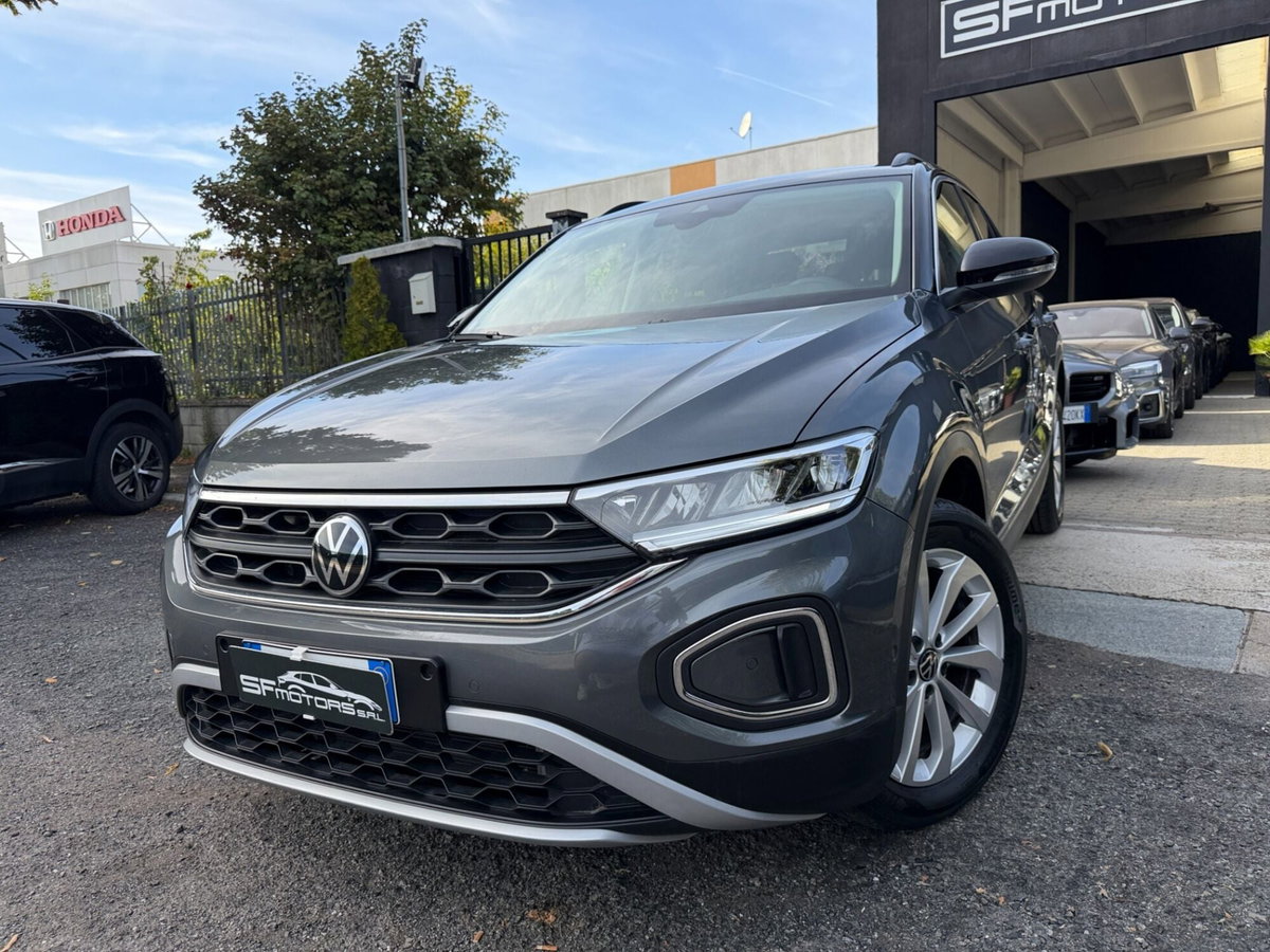 Volkswagen T-Roc 1.0 tsi Edition 115cv (2)
