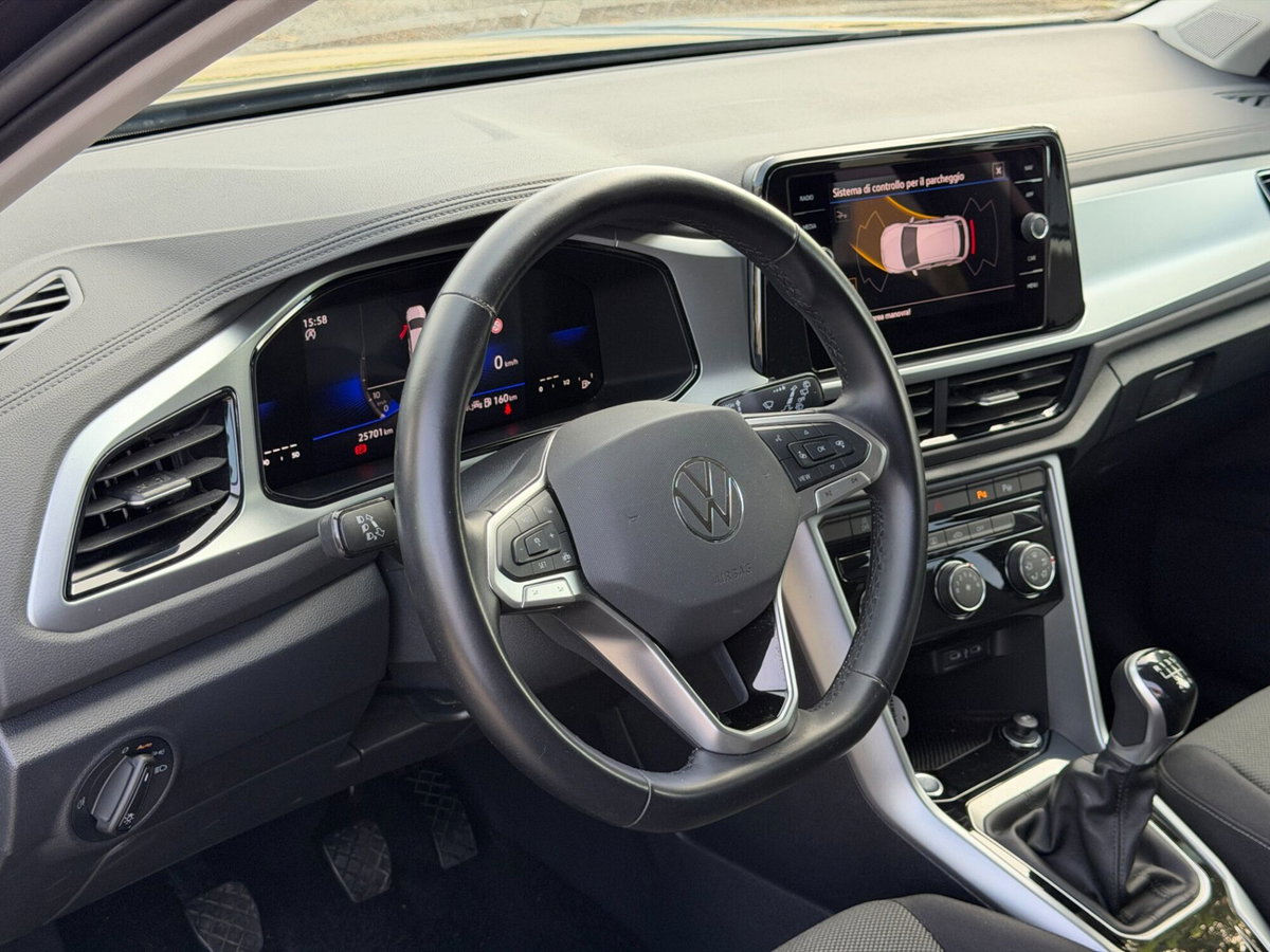 Volkswagen T-Roc 1.0 tsi Edition 115cv (9)