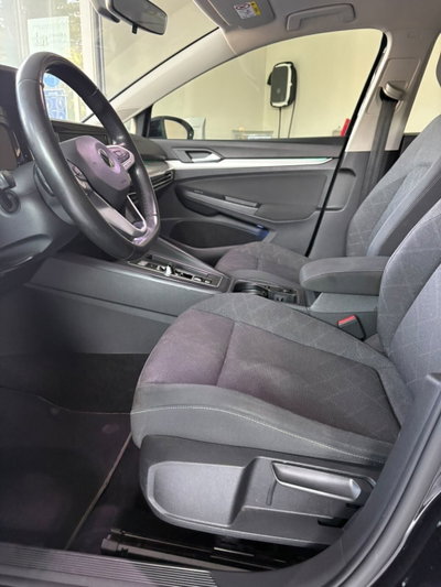 Volkswagen Golf 1.5 TGI DSG Life (9)