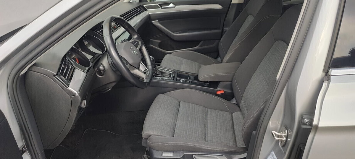 Volkswagen Passat Variant 2.0 TDI SCR 122 CV EVO DSG Business (12)