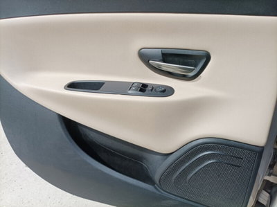 Lancia Ypsilon 1.3 MJT 16V 95 CV 5 porte S&S Gold (13)