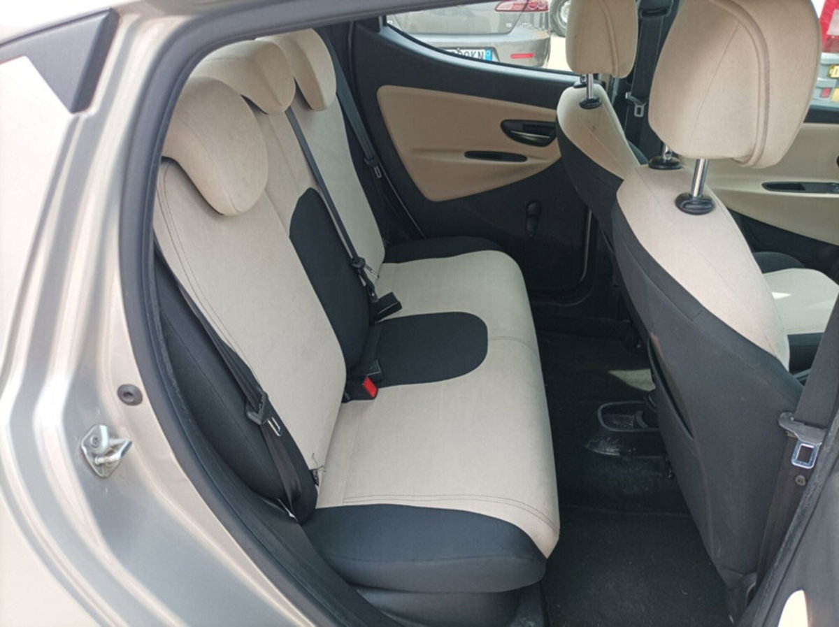 Lancia Ypsilon 1.3 MJT 16V 95 CV 5 porte S&S Gold (16)