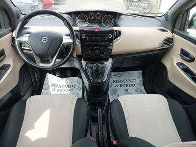Lancia Ypsilon 1.3 MJT 16V 95 CV 5 porte S&S Gold (9)