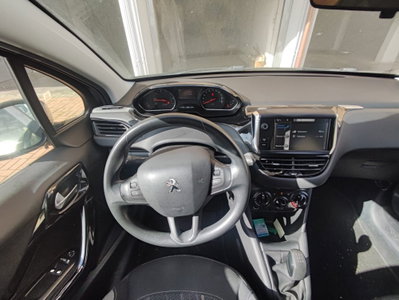 Peugeot 208 82 5 porte Allure (12)