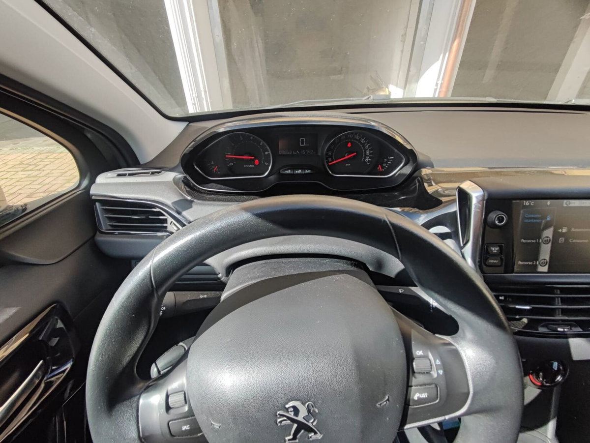 Peugeot 208 82 5 porte Allure (13)