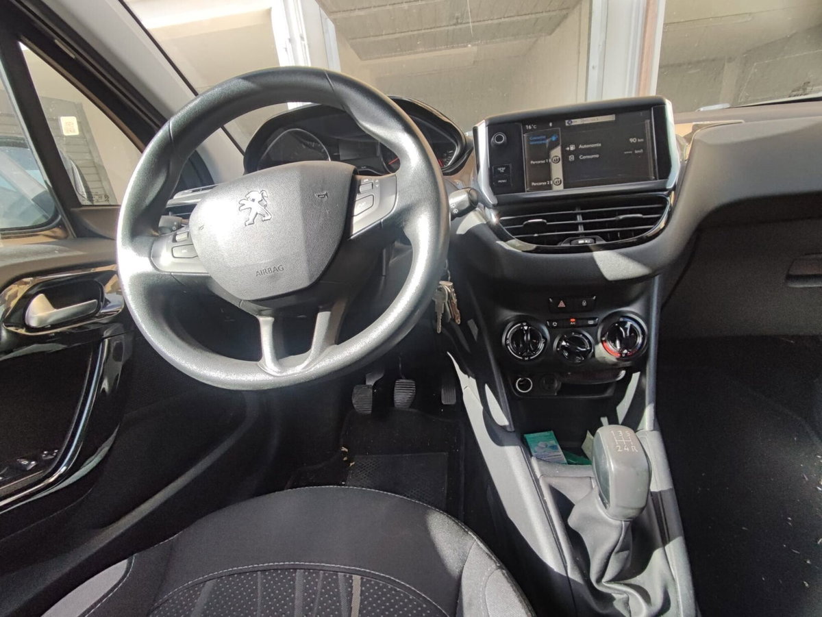 Peugeot 208 82 5 porte Allure (14)