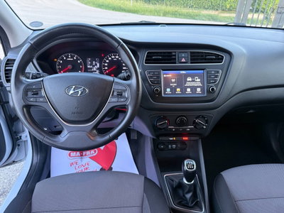 Hyundai i20 1.2 5 porte Econext Connectline (12)
