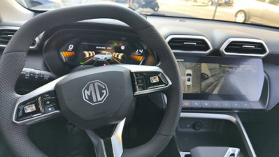 Mg ZS ZS 1.5 Luxury (8)