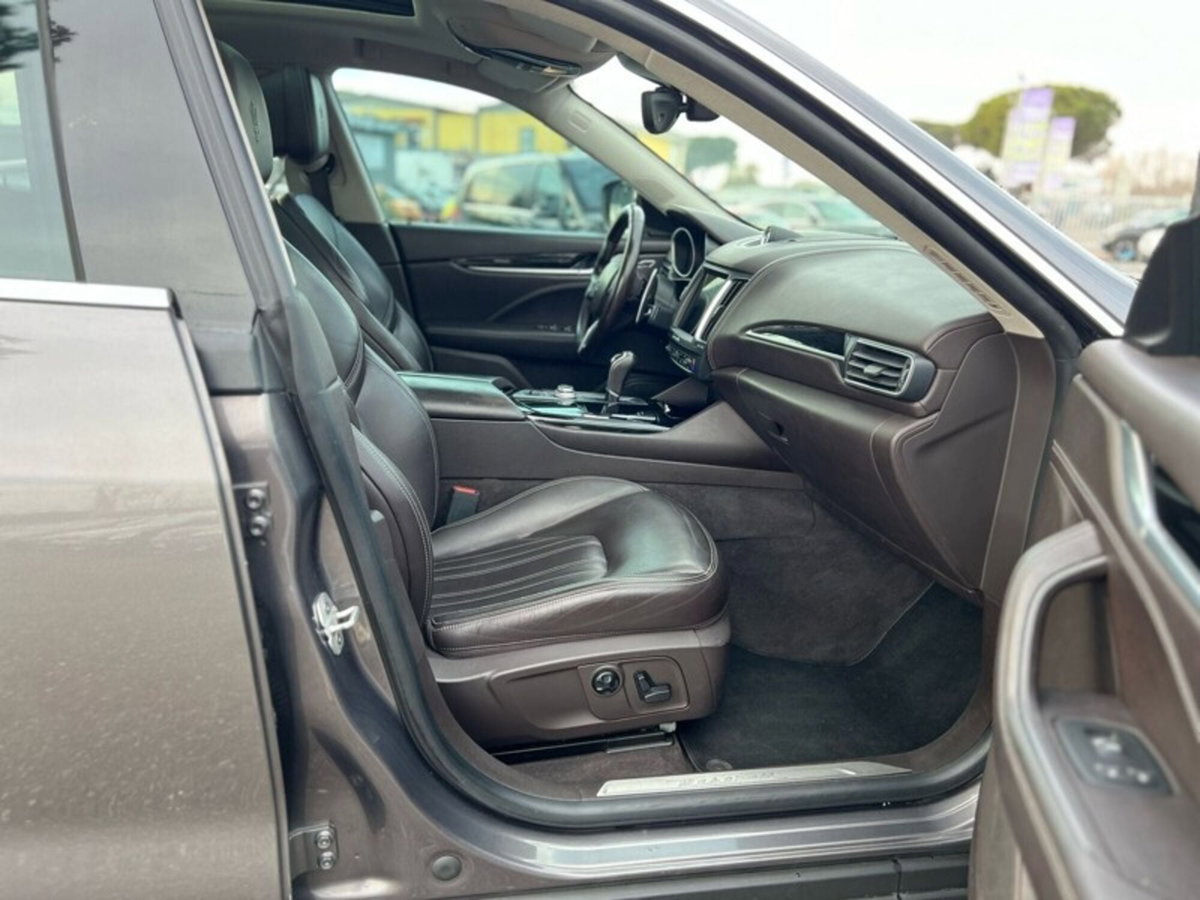 Maserati Levante Levante V6 Diesel 275 CV AWD (17)