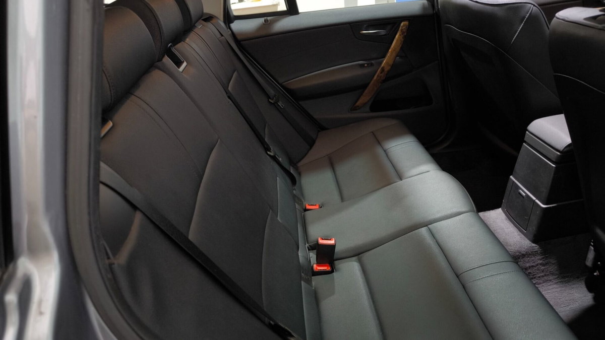 BMW X3 2.0d cat Futura (11)