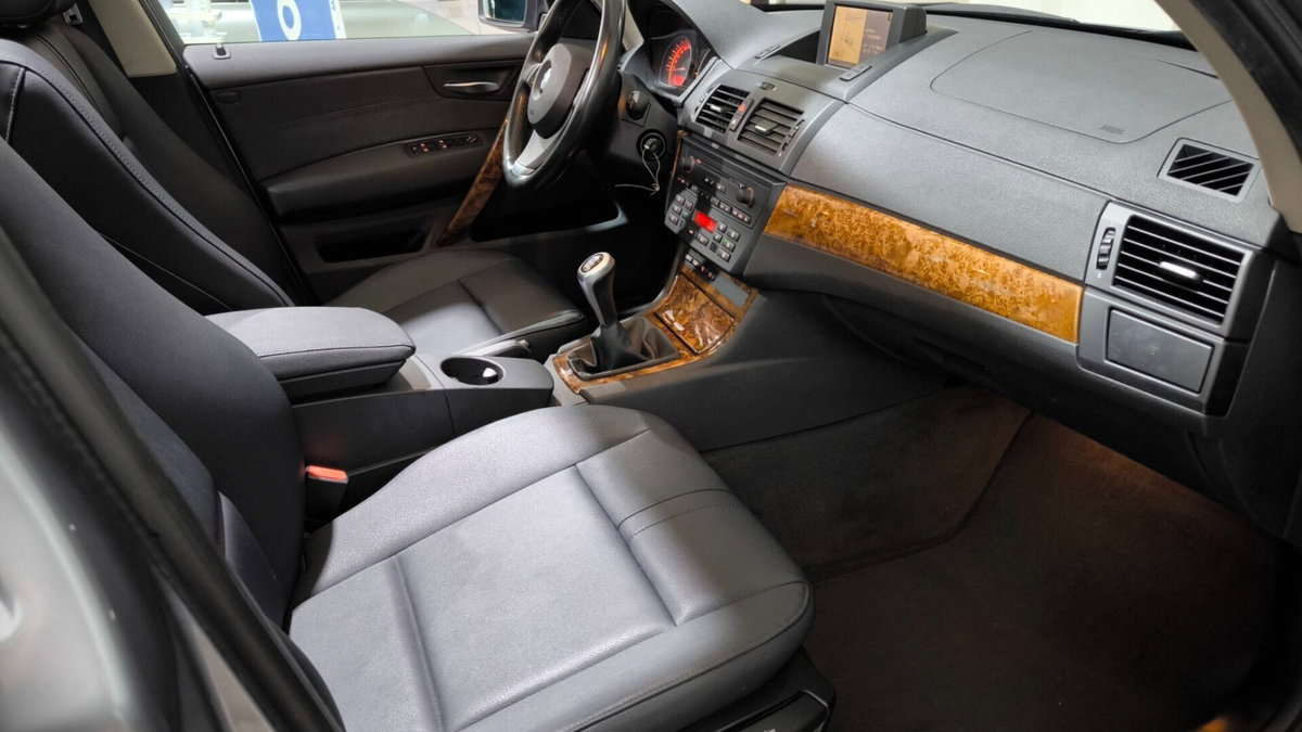 BMW X3 2.0d cat Futura (13)