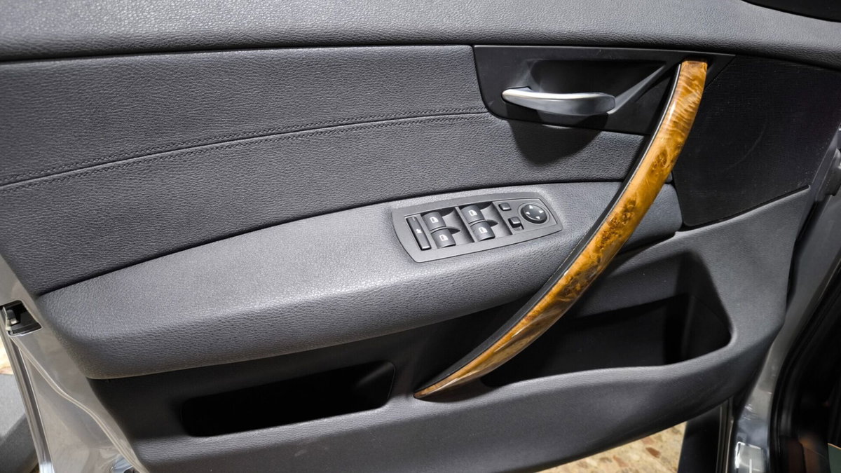 BMW X3 2.0d cat Futura (9)