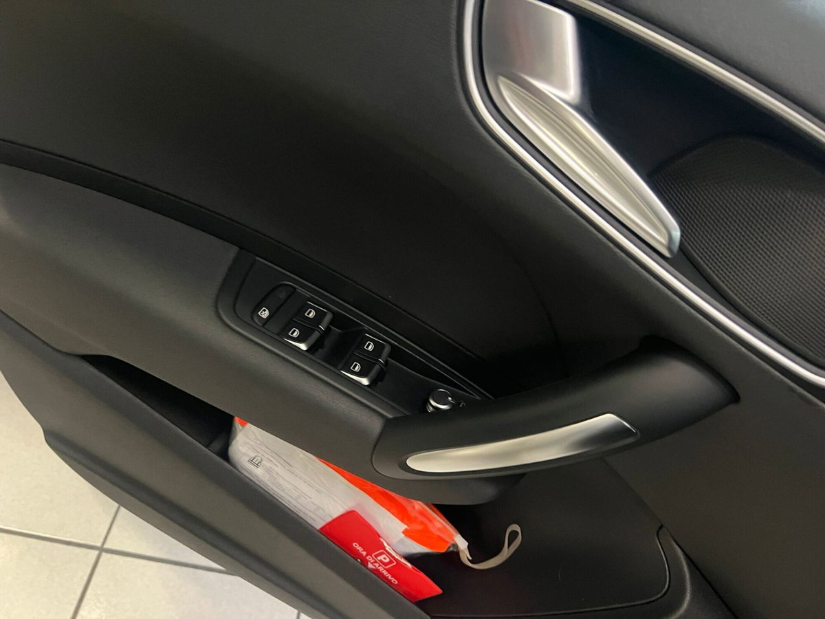 Audi A1 Sportback 25 TFSI Admired (12)
