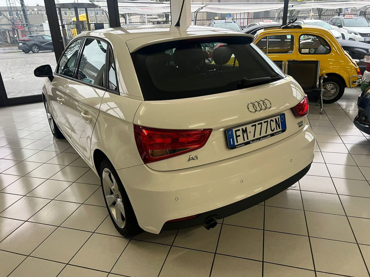 Audi A1 Sportback 25 TFSI Admired (6)