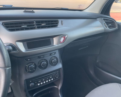 Citroen C3 1.4 HDi 70 Exclusive (12)