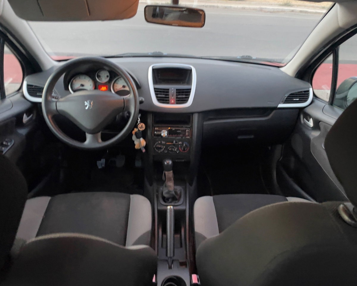 Peugeot 207 8V 75CV 3p. Energie (11)
