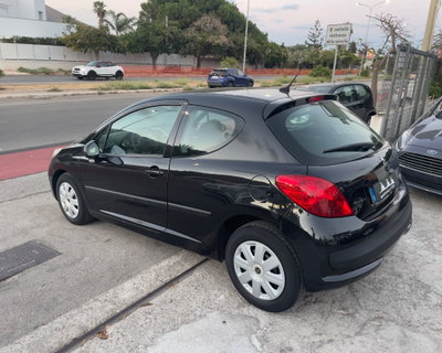 Peugeot 207 8V 75CV 3p. Energie (2)