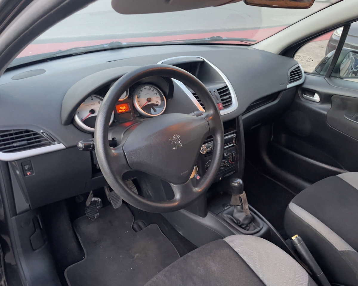 Peugeot 207 8V 75CV 3p. Energie (5)