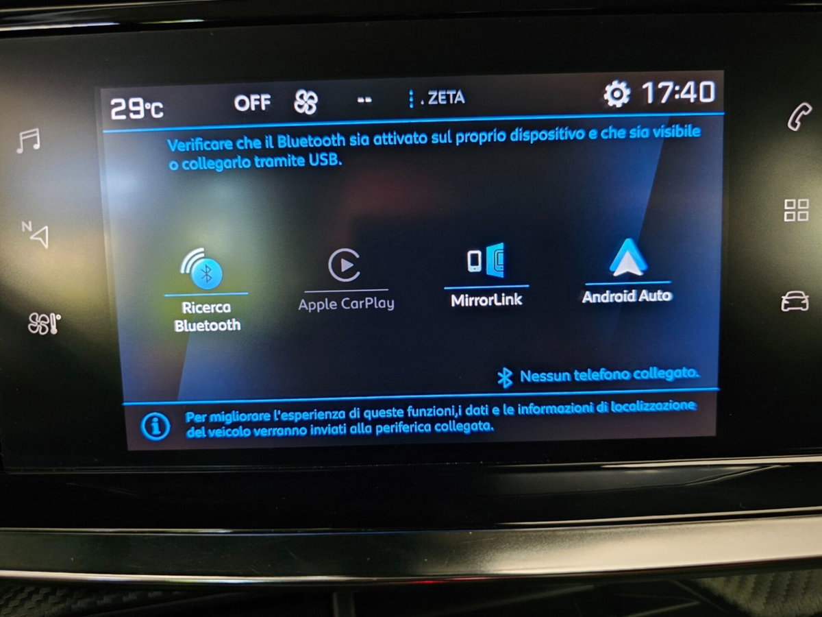 Peugeot 2008 PureTech 130 S&S EAT8 Active Pack (16)