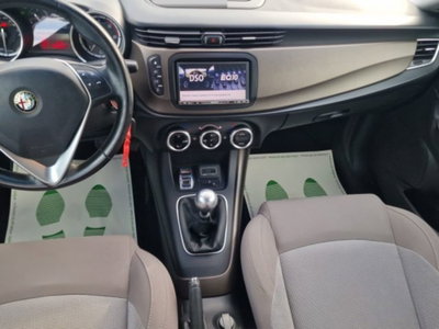 Alfa Romeo Giulietta 1.6 JTDm Distinctive 120cv (16)