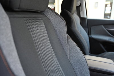 Peugeot 3008 BlueHDi 130 S&S Business (16)