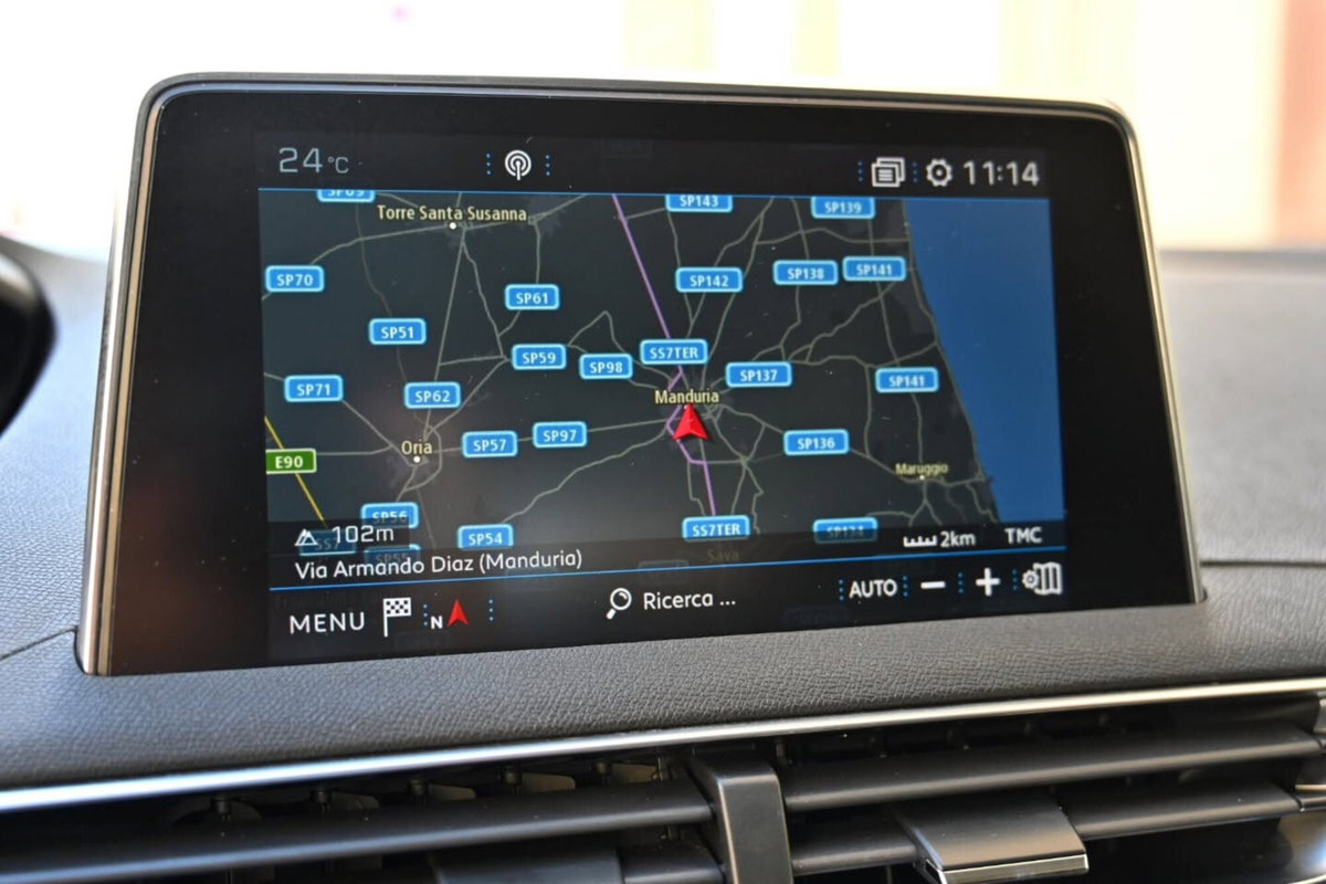 Peugeot 3008 BlueHDi 130 S&S Business (4)