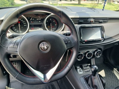 Alfa Romeo Giulietta 1.6 JTDm Sprint 120cv (9)