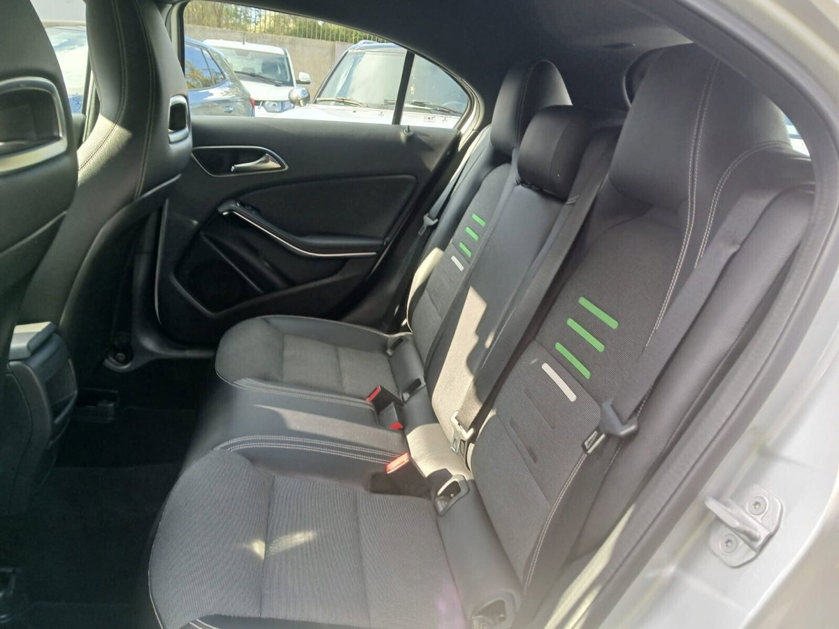 Mercedes-Benz Classe A 180 d Automatic Executive (8)